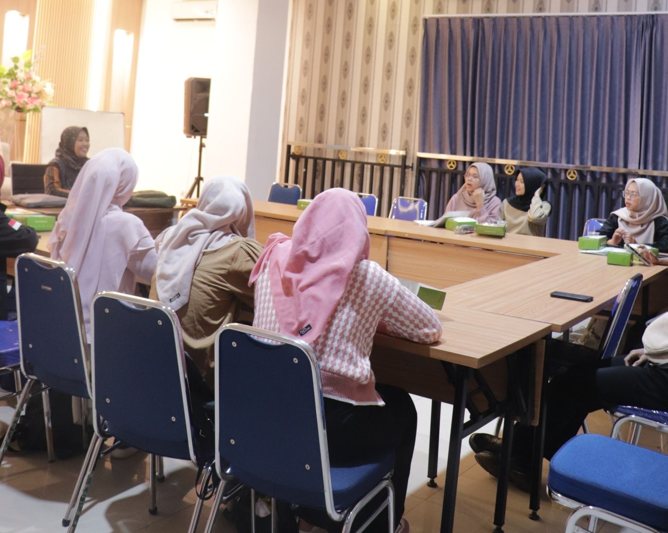 KSM Bahasa FUD UIN Surakarta : Speak Smart, Score High